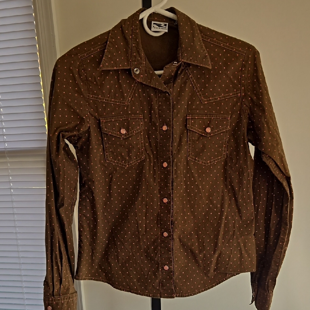 Rockies Brown Shirt with Pink Accents And Pink Cats Eye Snaps Size: Medium